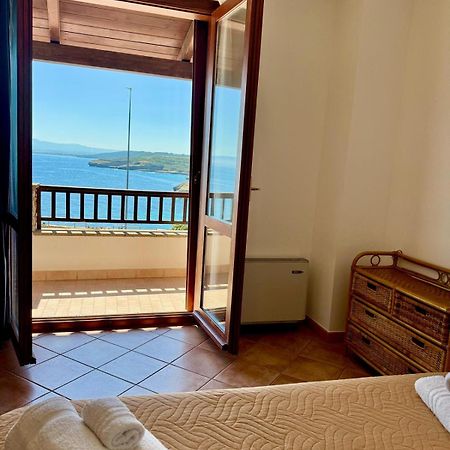 L'Ancora Blu Apartment Porto Torres Luaran gambar