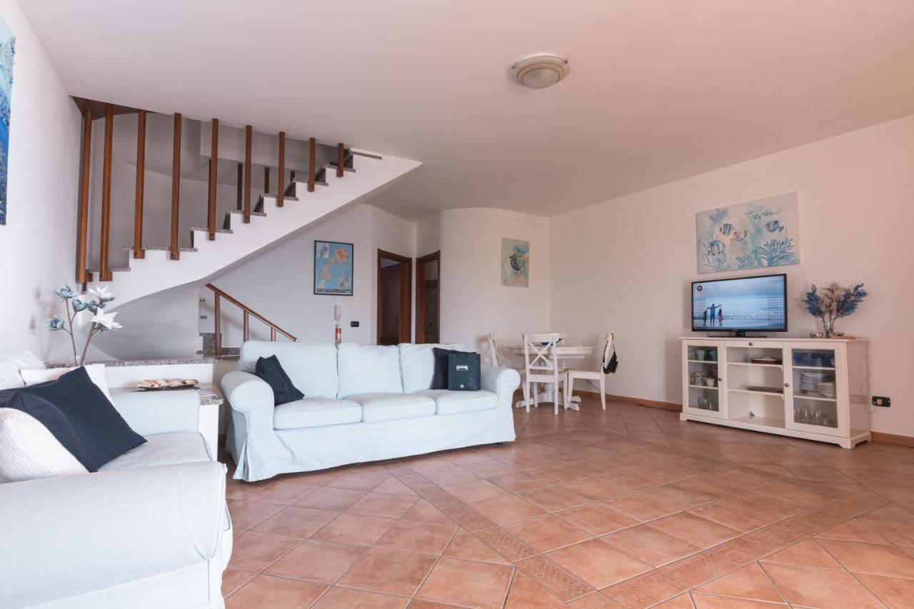 L'Ancora Blu Apartment Porto Torres Luaran gambar