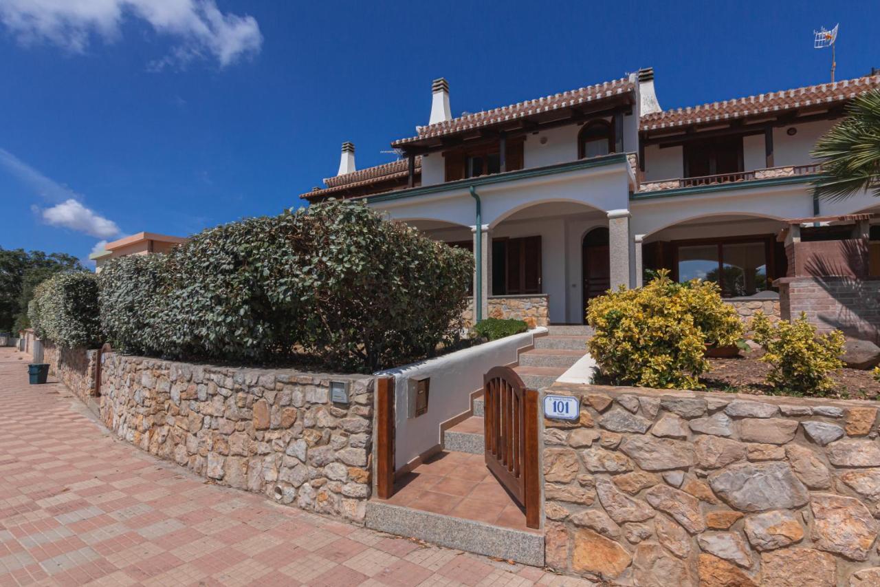 L'Ancora Blu Apartment Porto Torres Luaran gambar