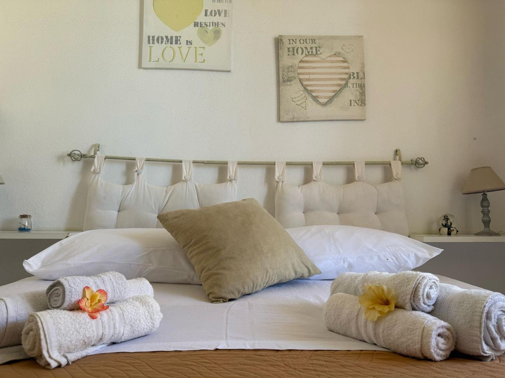 L'Ancora Blu Apartment Porto Torres Luaran gambar