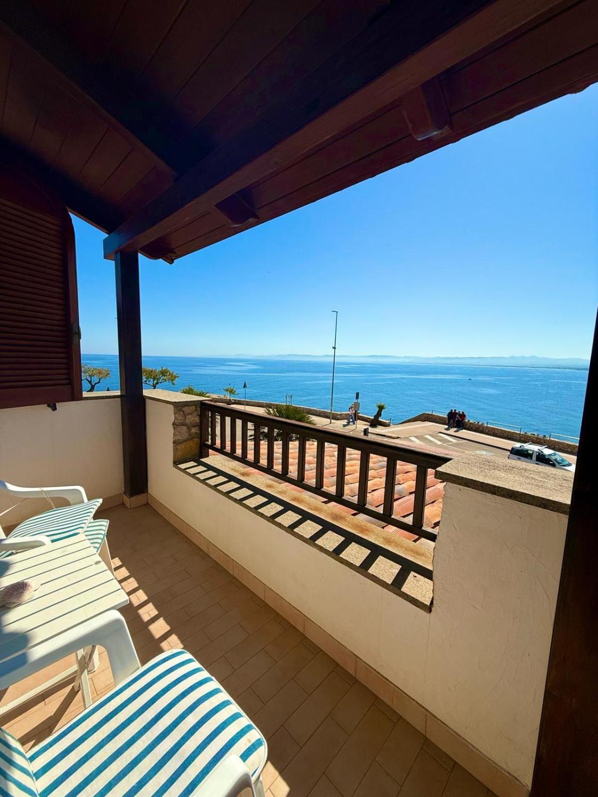 L'Ancora Blu Apartment Porto Torres Luaran gambar