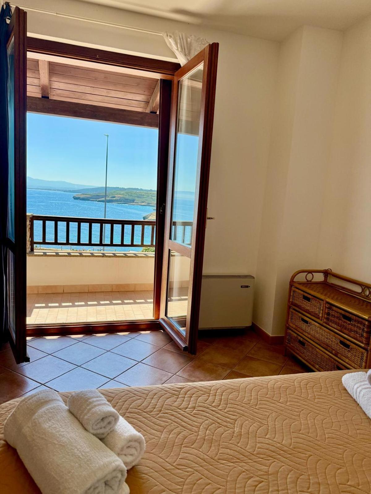 L'Ancora Blu Apartment Porto Torres Luaran gambar