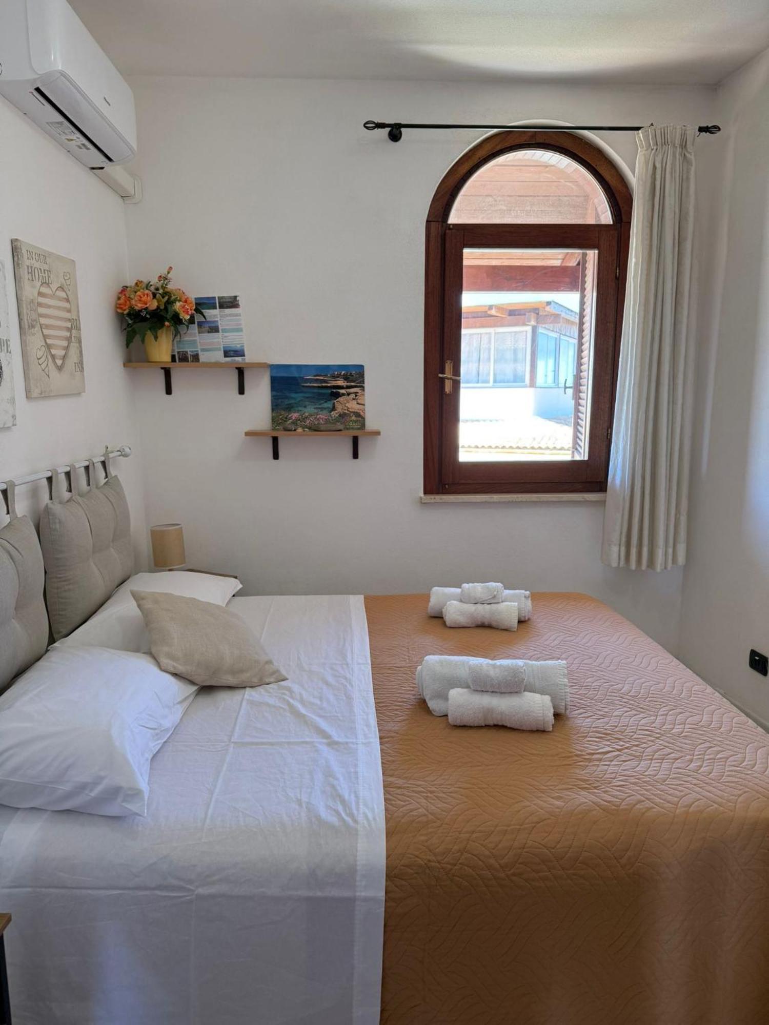 L'Ancora Blu Apartment Porto Torres Luaran gambar