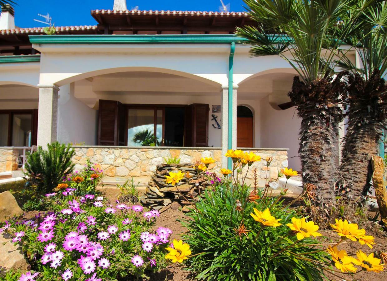 L'Ancora Blu Apartment Porto Torres Luaran gambar